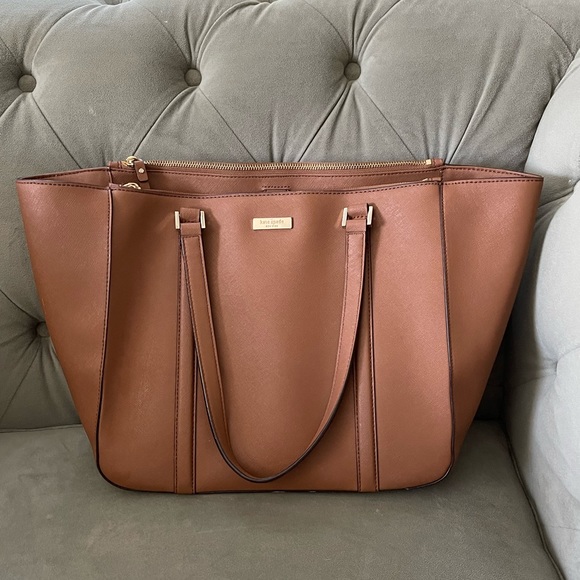 kate spade Handbags - Kate Spade Leather Tote Bag